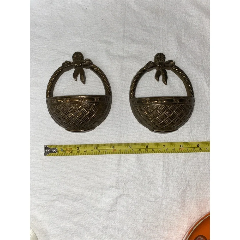VNTG 1987 Pair of Gold Burwood Plastic Basket Wall Pockets/Flower Baskets